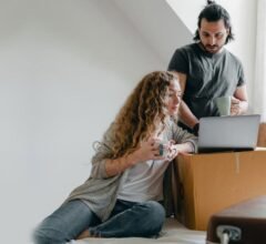 A Lot of Singles Prefer to Save Money on Dates While Choosing Free Dating Apps And Video Chats
