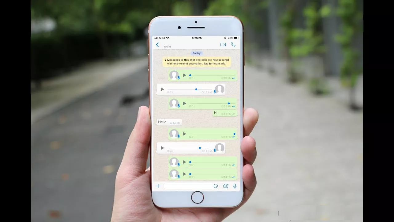 How to Play Whatsapp Audios in New Way