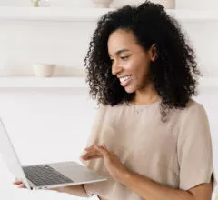 Enhancing Customer Experience With AI-Powered Chatbots