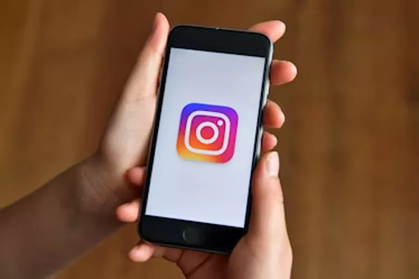 Instagram Comment Poll Feature 2023: What Is It and How to Use It?